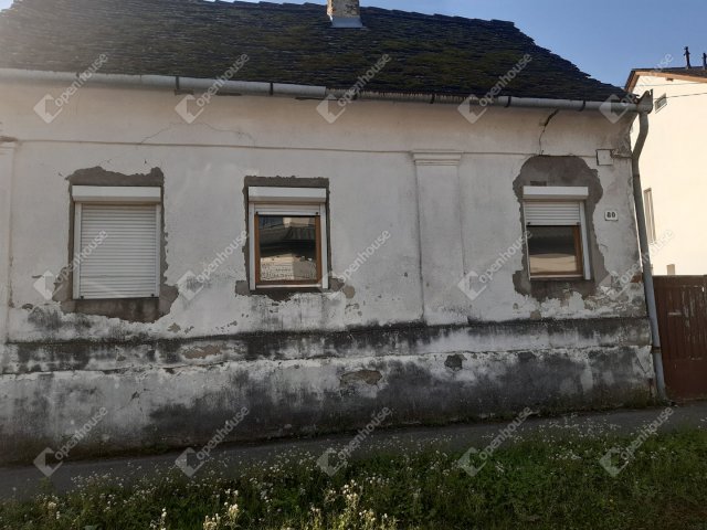 Eladó családi ház, Nagykanizsán 13.9 M Ft, 2 szobás