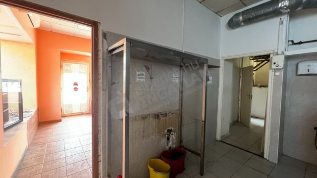 Eladó üzlethelyiség, Budapesten, XIV. kerületben 98 M Ft