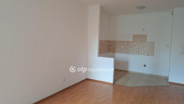 Eladó téglalakás, Budapesten, XX. kerületben 39.5 M Ft, 2 szobás
