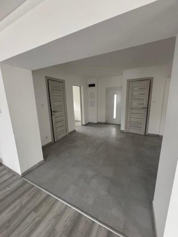 Eladó családi ház, Tatabányán 91 M Ft, 4 szobás