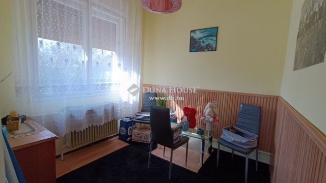 Eladó családi ház, Érden 90 M Ft, 3 szobás