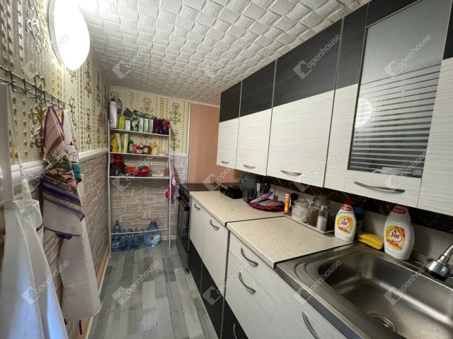 Eladó családi ház, Tatabányán 16.99 M Ft, 3 szobás
