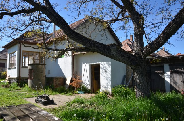 Eladó családi ház, Becskén 23 M Ft, 1 szobás