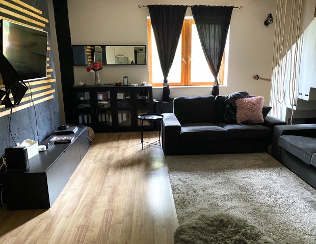 Eladó családi ház, Gödön 155 M Ft, 6 szobás