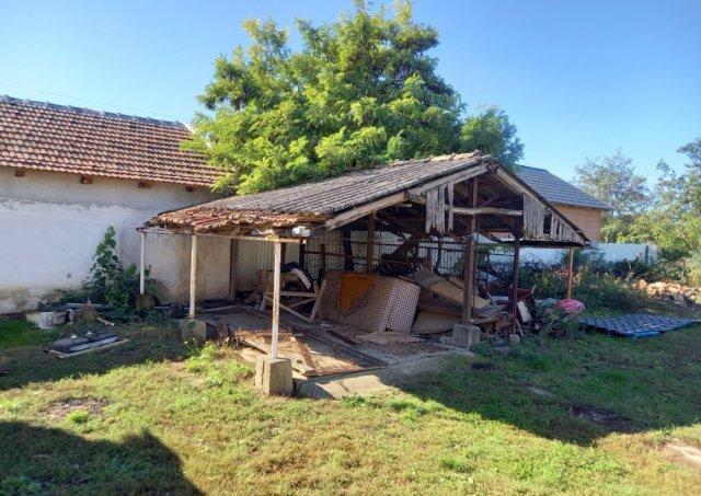 Eladó családi ház, Vésztőn, Garai utcában 1.2 M Ft, 1+1 szobás