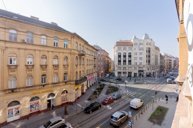 Eladó téglalakás, Budapesten, VIII. kerületben 64.9 M Ft