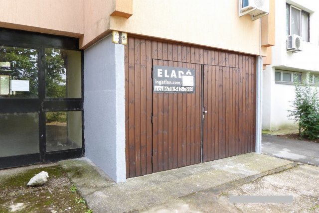 Eladó ipari ingatlan, Pécsett, Ércbányász utcában 8.69 M Ft