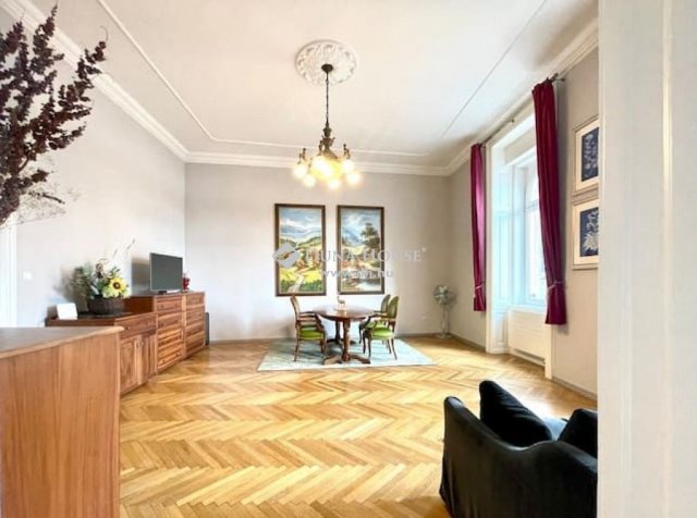 Eladó téglalakás, Budapesten, I. kerületben 242.4 M Ft, 3 szobás