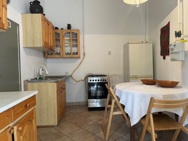 Kiadó téglalakás, albérlet, Vácon 180 E Ft / hó, 2 szobás