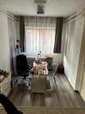 Eladó családi ház, Tiszavasváriban 32.6 M Ft, 3 szobás