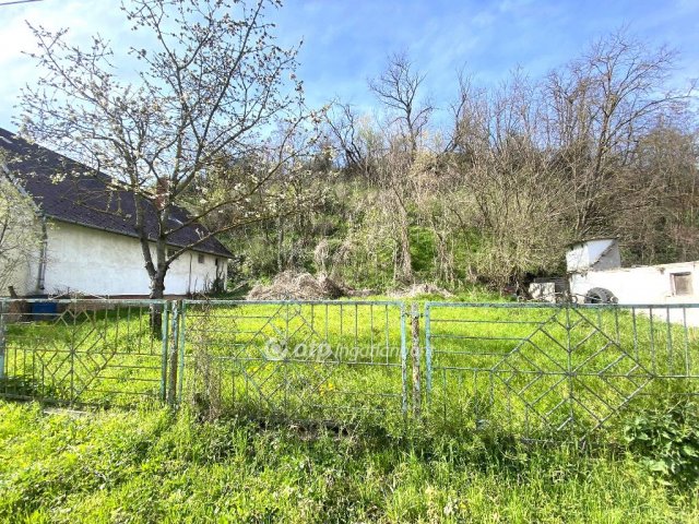 Eladó telek, Balatonendréden 8.5 M Ft / költözzbe.hu