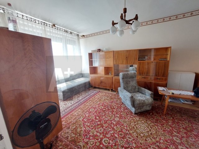 Kiadó téglalakás, albérlet, Szegeden 120 E Ft / hó, 1 szobás