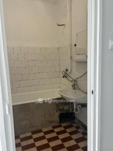 Eladó téglalakás, Budapesten, IV. kerületben 63 M Ft, 2+1 szobás