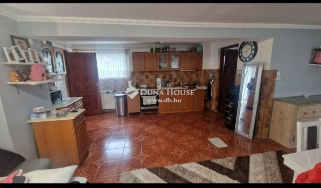 Eladó családi ház, Budapesten, XI. kerületben 84.5 M Ft