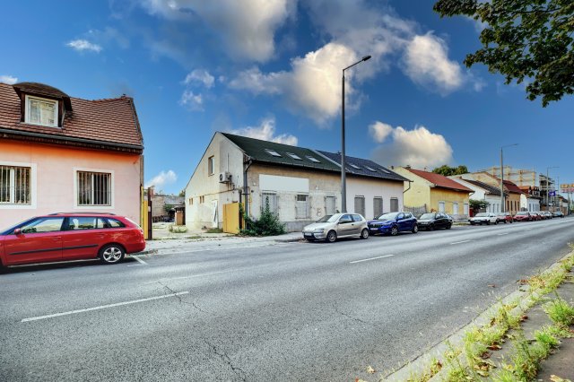 Eladó családi ház, Budapesten, XIX. kerületben, Lehel utcában