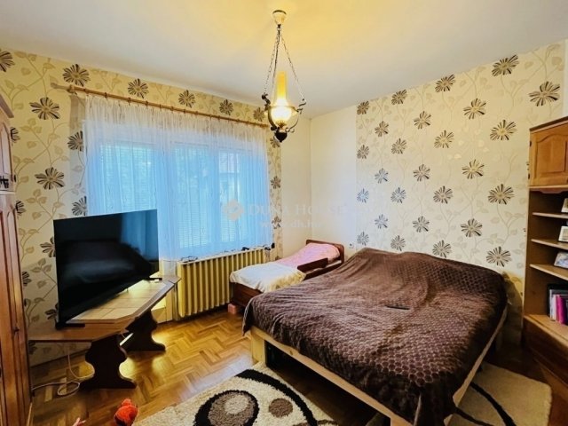 Eladó családi ház, Mendén 59.9 M Ft, 4 szobás