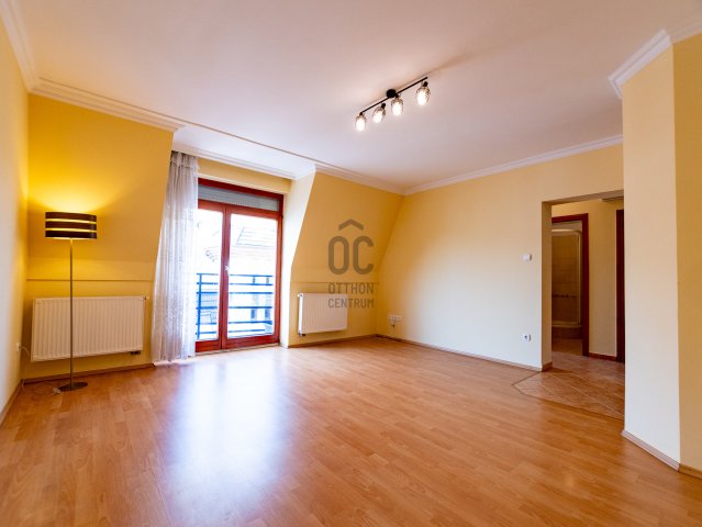 Eladó téglalakás, Kecskeméten 45.5 M Ft, 2 szobás