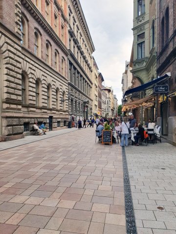 Eladó téglalakás, Budapesten, V. kerületben, Váci utcában