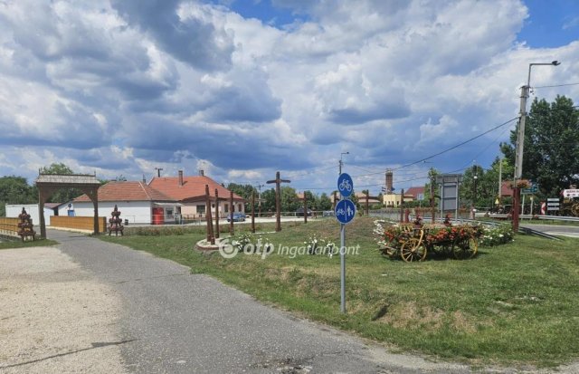 Eladó telek, Kőröstetétlenen 7.6 M Ft / költözzbe.hu