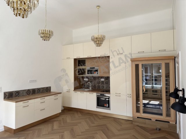 Eladó téglalakás, Budapesten, VI. kerületben 117 M Ft, 3 szobás
