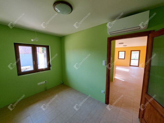 Eladó családi ház, Csókakőn 83.5 M Ft, 3 szobás