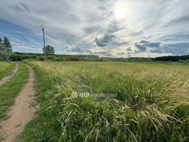 Eladó telek, Abádszalókban 4.6 M Ft / költözzbe.hu