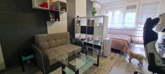 Eladó panellakás, Dunaújvárosban 26.5 M Ft, 2 szobás