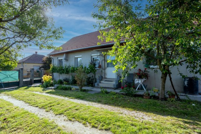 Eladó családi ház, Fehérvárcsurgón 46 M Ft, 3 szobás