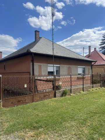 Eladó családi ház, Debrecenben 74.9 M Ft, 3 szobás