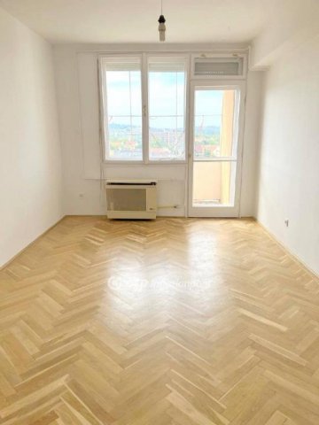Eladó téglalakás, Zalaegerszegen 37.9 M Ft, 2 szobás