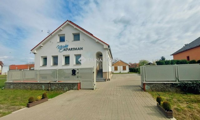 Eladó családi ház, Bükön 210 M Ft, 7 szobás