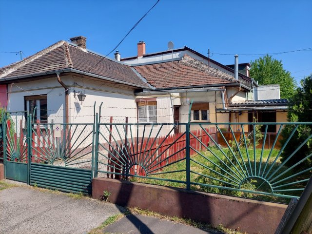 Eladó ikerház, Budapesten, XX. kerületben 55 M Ft, 3 szobás