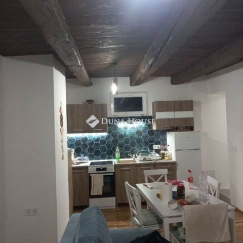 Eladó sorház, Balatonfüreden 80 M Ft, 3 szobás