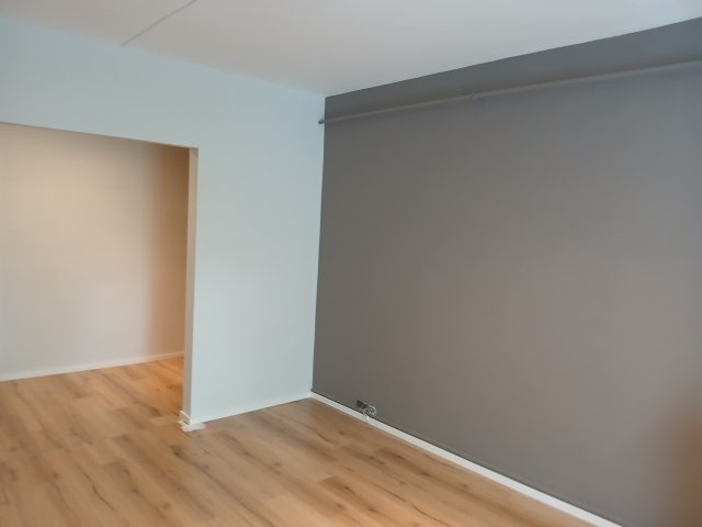 Eladó panellakás, Szegeden 49.99 M Ft, 3 szobás