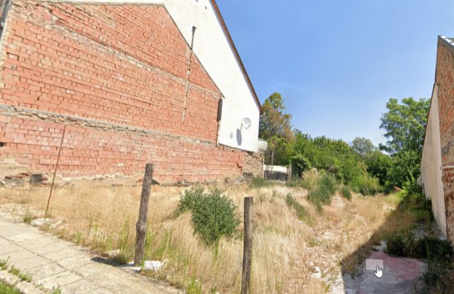 Eladó telek, Pécsett 44.9 M Ft / költözzbe.hu