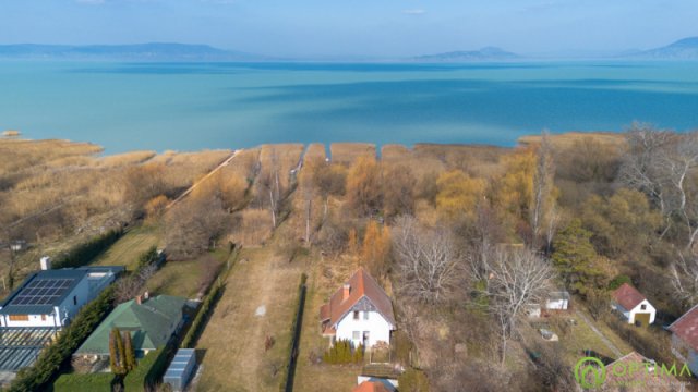 Eladó családi ház, Balatonfenyvesen 99 M Ft, 4 szobás