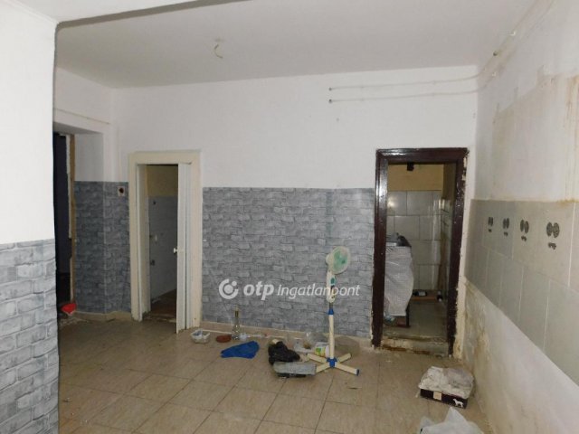 Eladó családi ház, Lánycsókon 11.9 M Ft, 3 szobás