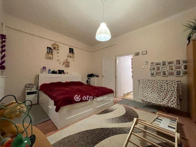 Eladó családi ház, Szigetbecsén 37.9 M Ft, 3+2 szobás