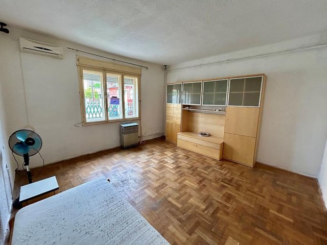 Eladó családi ház, Budapesten, XX. kerületben 24.5 M Ft