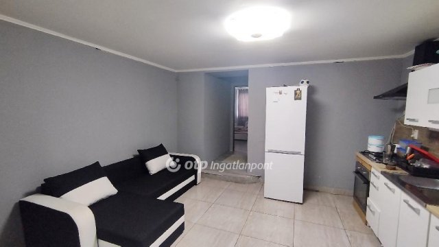 Eladó családi ház, Karcagon 23.2 M Ft, 3 szobás
