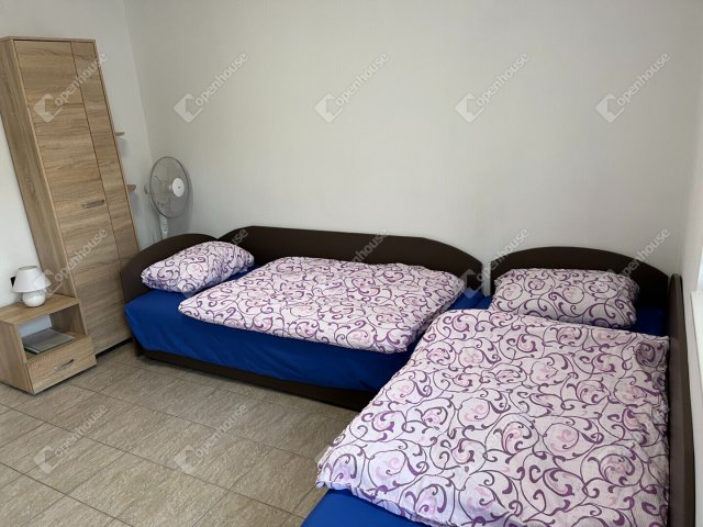 Kiadó hotel, Hajdúszoboszlón 2900 E Ft / hó, 11 szobás