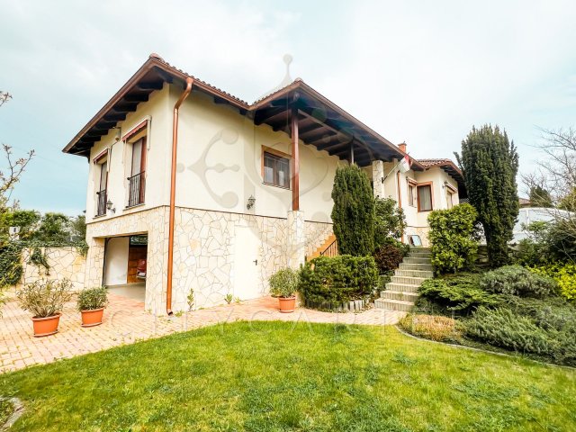 Eladó családi ház, Mogyoródon 168.999 M Ft, 4 szobás