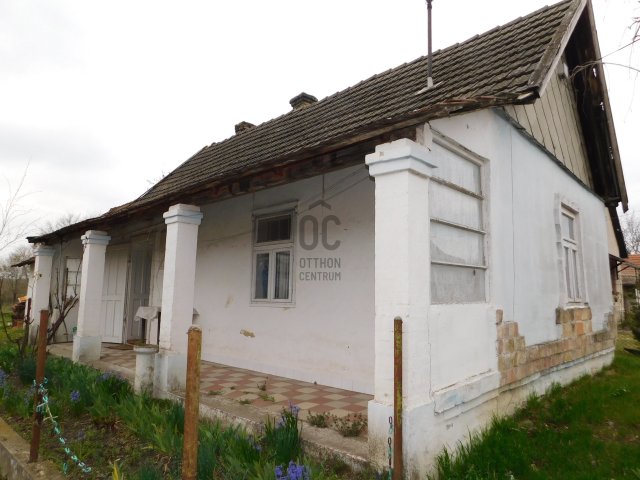 Eladó családi ház, Tápiószentmártonon 9.95 M Ft, 1 szobás