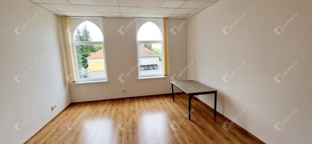 Kiadó iroda, Miskolcon 41 E Ft / hó, 1 szobás