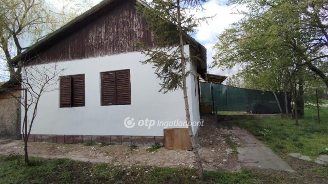 Eladó nyaraló, Jászárokszálláson 9 M Ft, 1 szobás