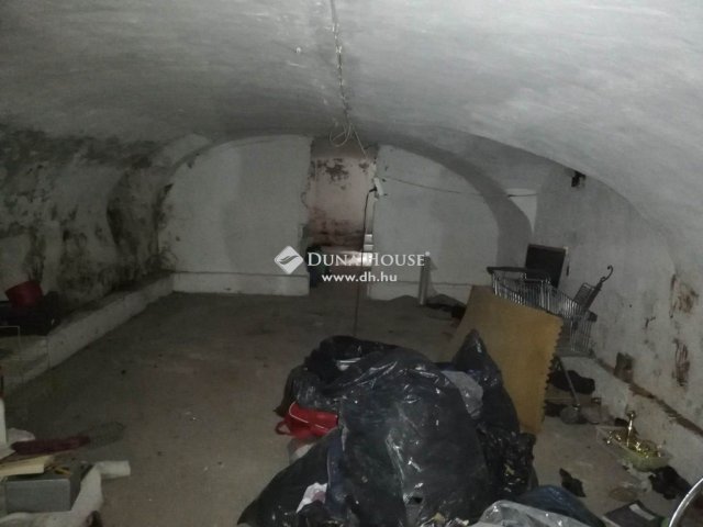 Eladó üzlethelyiség, Budapesten, XIII. kerületben 20 M Ft