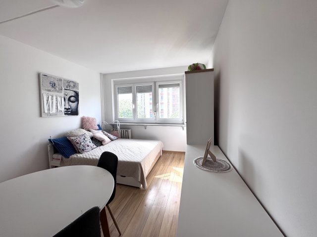 Eladó panellakás, Pécsett 34.99 M Ft, 2 szobás