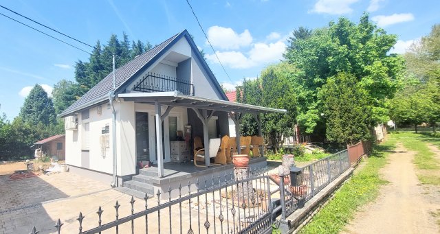 Eladó családi ház, Dombóváron 45.5 M Ft, 2+1 szobás