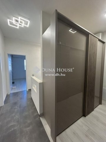 Eladó ikerház, Budapesten, XVII. kerületben 199.9 M Ft, 5 szobás