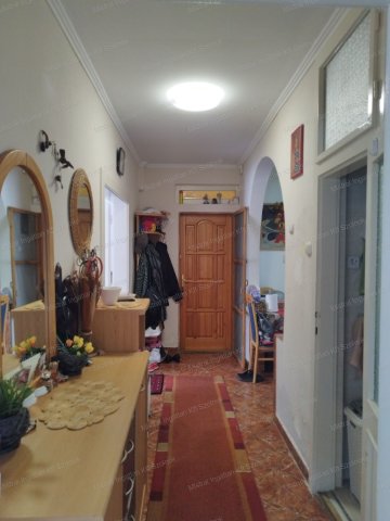Eladó családi ház, Szolnokon 35.5 M Ft, 3 szobás